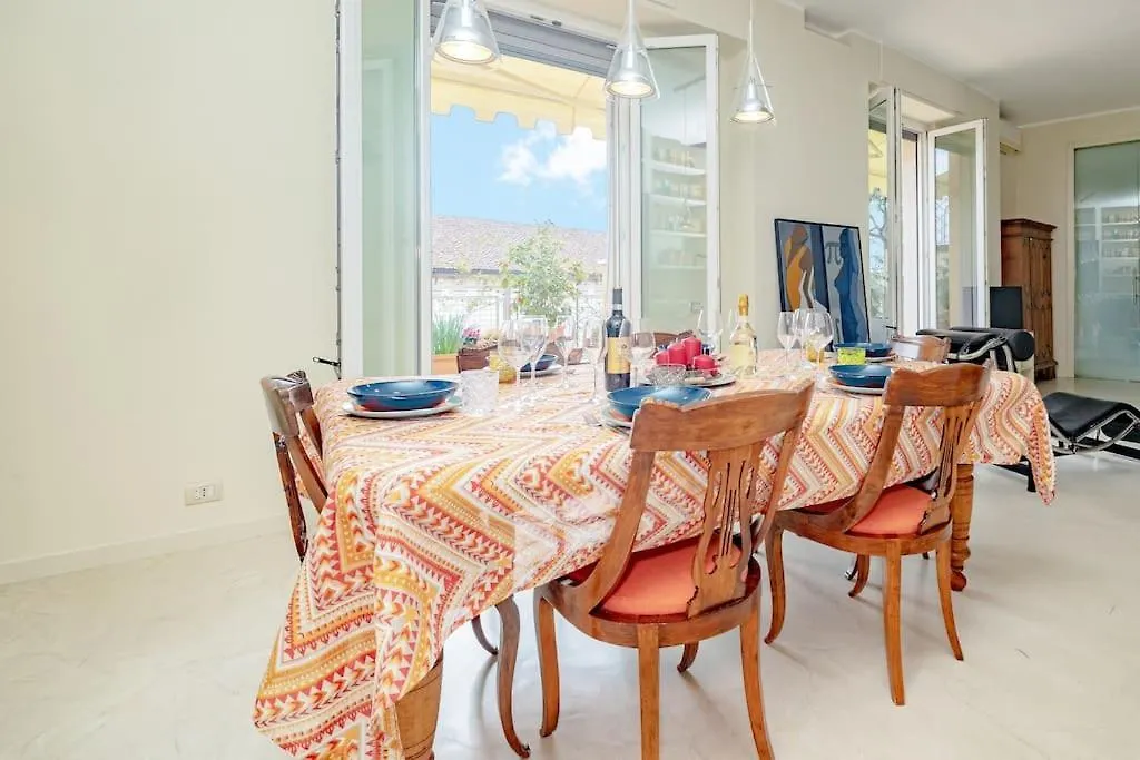 Apartment Duomo - Attico Con Terrazzo Nel Cuore Di Milano